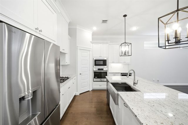 4208 Koehler Street B, Houston, TX 77007