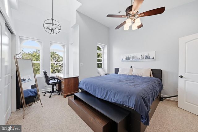 1391 F ST NE, Washington, DC 20002