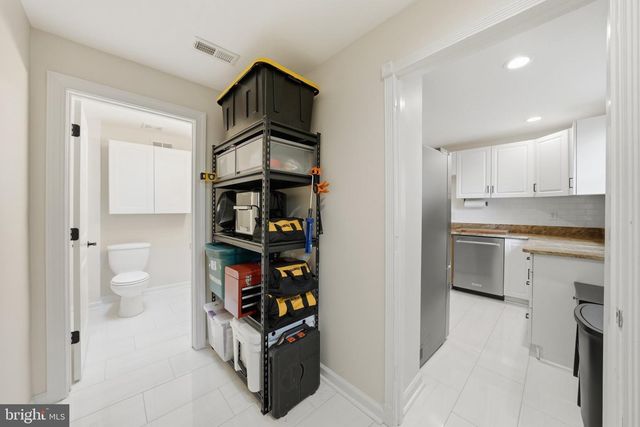 1391 F ST NE, Washington, DC 20002