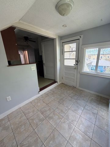 139 Randall 2, Worcester, MA 01606