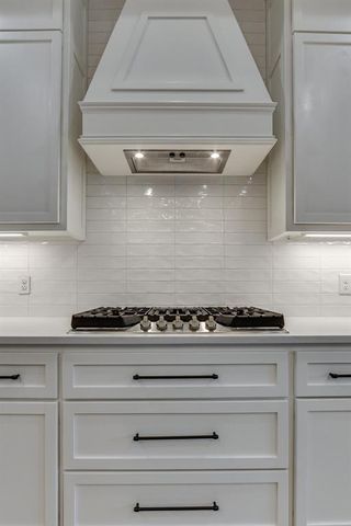 9308 NW 84th Street, Yukon, OK 73099