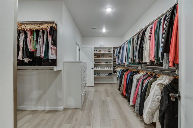 9308 NW 84th Street, Yukon, OK 73099