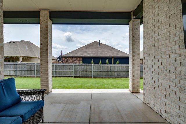 9308 NW 84th Street, Yukon, OK 73099