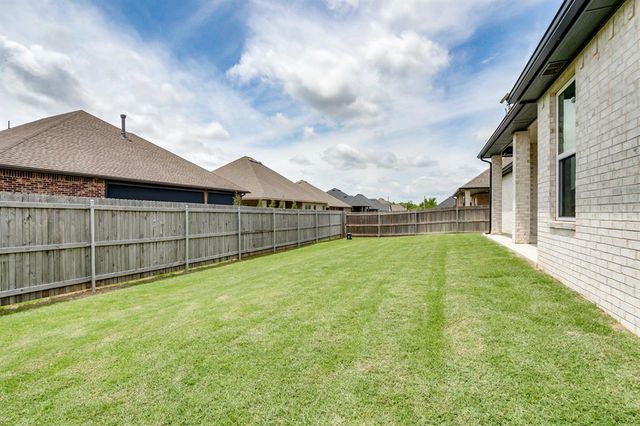 9308 NW 84th Street, Yukon, OK 73099