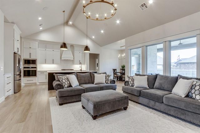 9308 NW 84th Street, Yukon, OK 73099