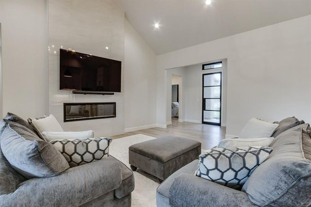 9308 NW 84th Street, Yukon, OK 73099