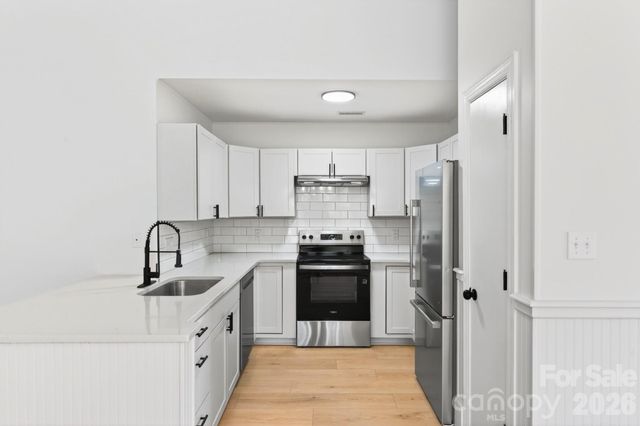 102 Daventry Place, Mooresville, NC 28117