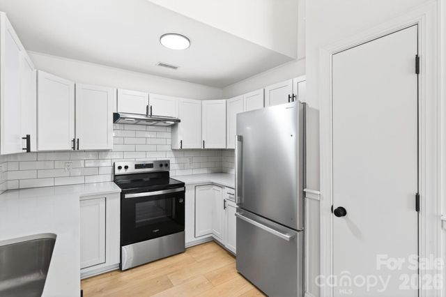 102 Daventry Place, Mooresville, NC 28117