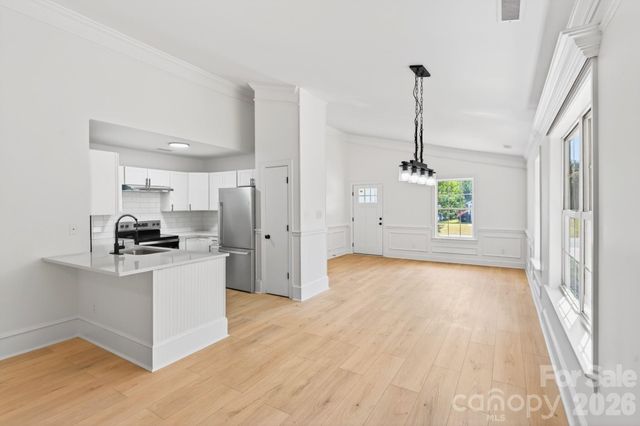 102 Daventry Place, Mooresville, NC 28117