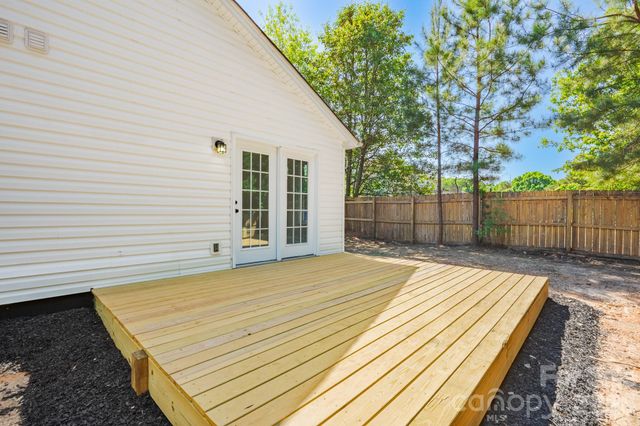 102 Daventry Place, Mooresville, NC 28117