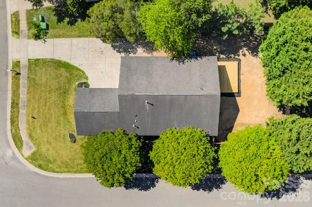 102 Daventry Place, Mooresville, NC 28117