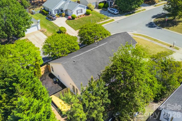102 Daventry Place, Mooresville, NC 28117