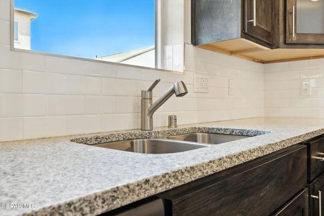 11853 Artekale Place, El Paso, TX 79934