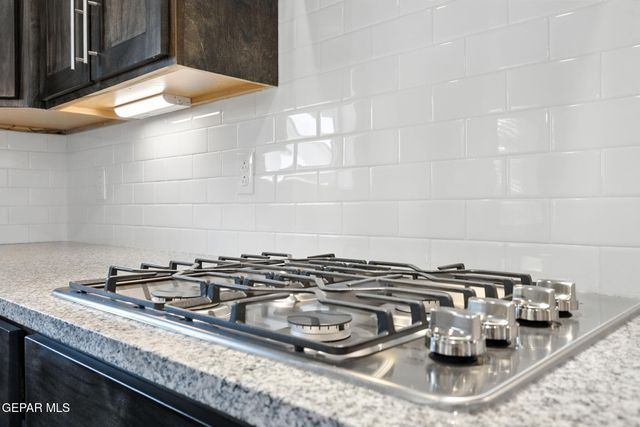 11853 Artekale Place, El Paso, TX 79934