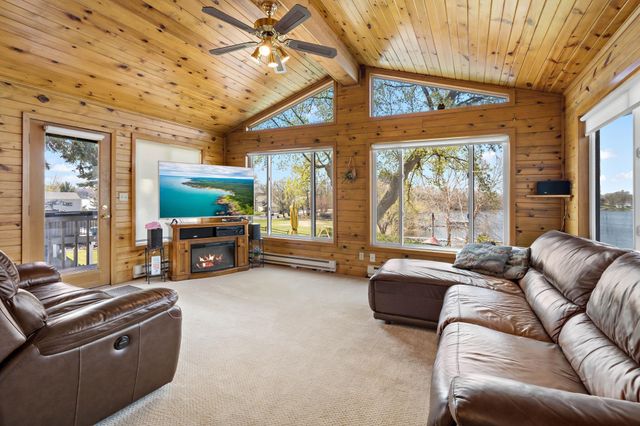 15685 Highland Avenue NW, Prior Lake, MN 55372