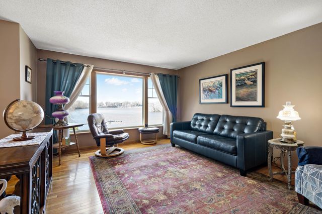 15685 Highland Avenue NW, Prior Lake, MN 55372