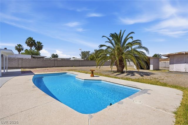 7989 Red Barn Drive, Las Vegas, NV 89123