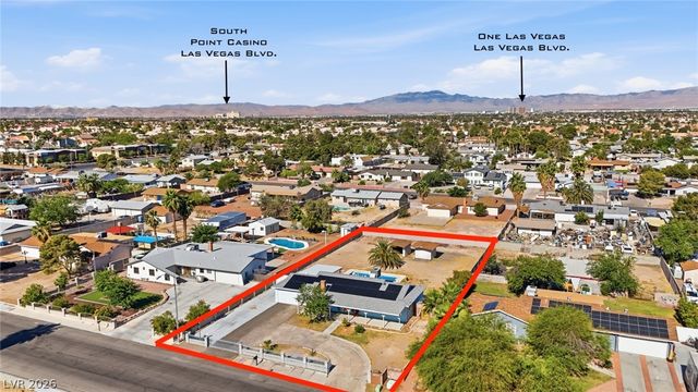 7989 Red Barn Drive, Las Vegas, NV 89123