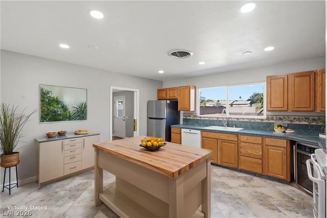 7989 Red Barn Drive, Las Vegas, NV 89123