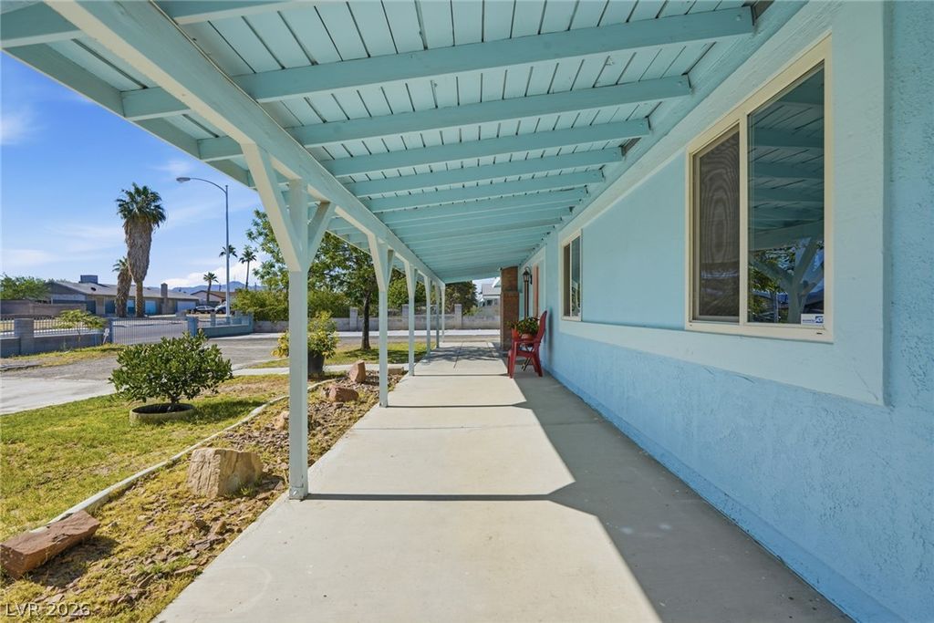 7989 Red Barn Drive, Las Vegas, NV 89123