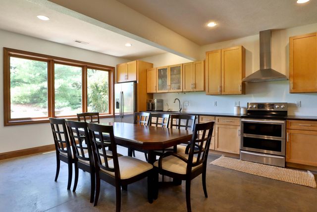 4515 S Forest Avenue, Springfield, MO 65810