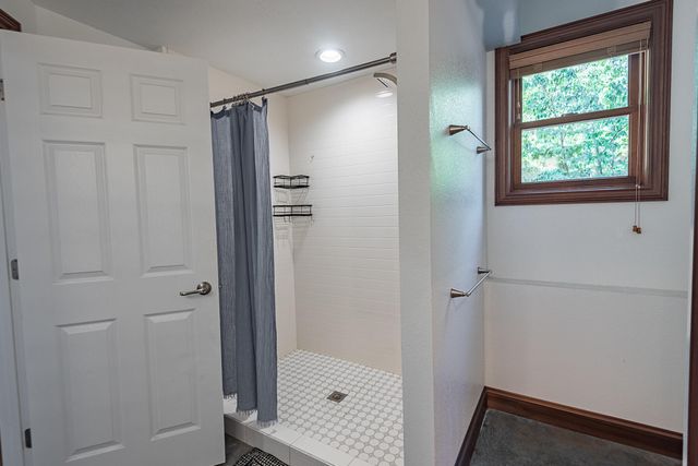 4515 S Forest Avenue, Springfield, MO 65810
