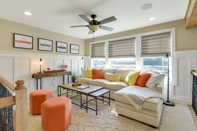 1090 Oakhall Dr, Mount Juliet, TN 37122