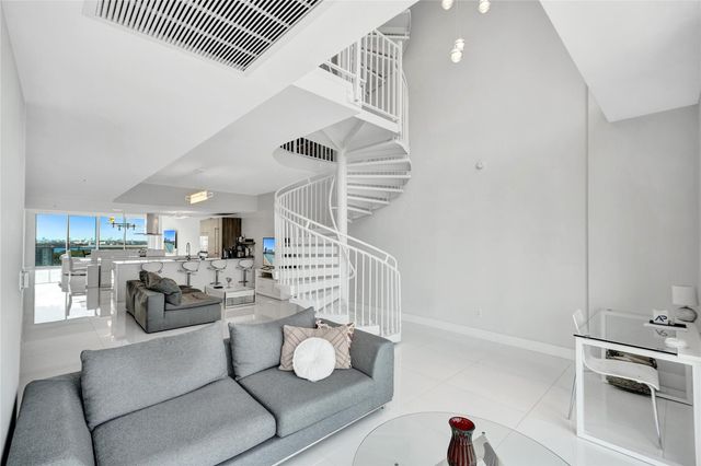 400 Sunny Isles Blvd 2005, Sunny Isles Beach, FL 33160