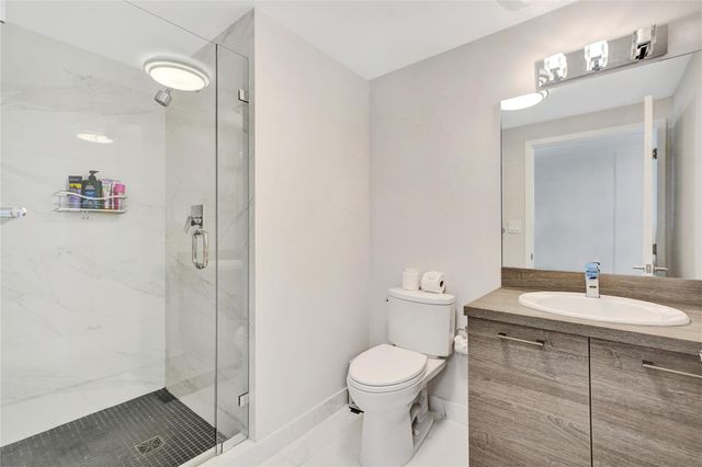 400 Sunny Isles Blvd 2005, Sunny Isles Beach, FL 33160