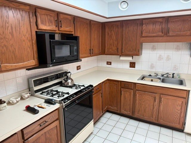 4125 W 93rd Place B, Oak Lawn, IL 60453