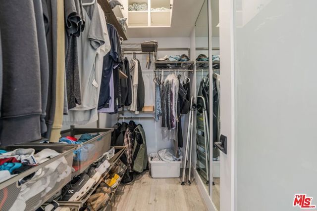 5509 Woodman Avenue, Los Angeles, CA 91401