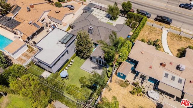 5509 Woodman Avenue, Los Angeles, CA 91401
