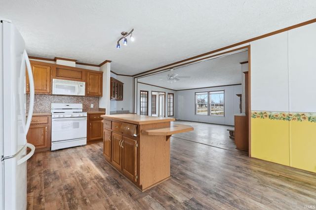 205 Forrest Park Drive, Garrett, IN 46738