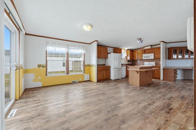 205 Forrest Park Drive, Garrett, IN 46738