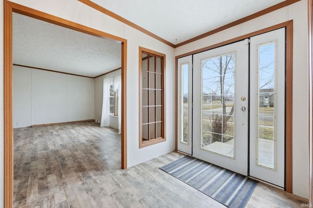 205 Forrest Park Drive, Garrett, IN 46738