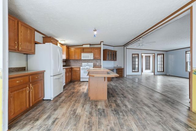 205 Forrest Park Drive, Garrett, IN 46738