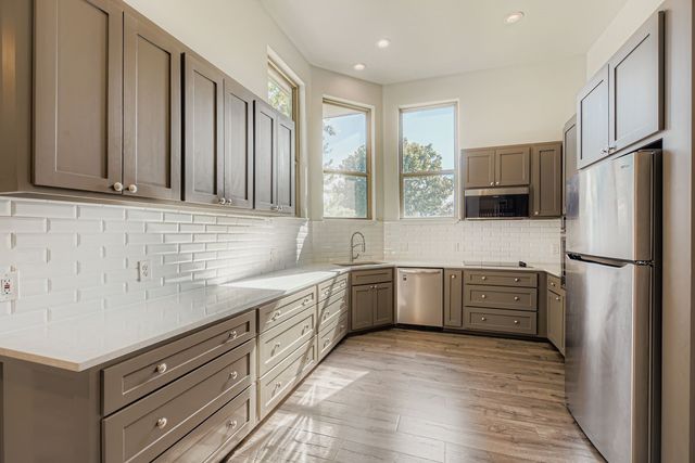 7713 Salzburg Drive, Rowlett, TX 75089