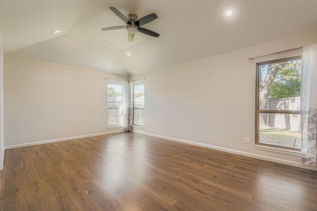 7713 Salzburg Drive, Rowlett, TX 75089