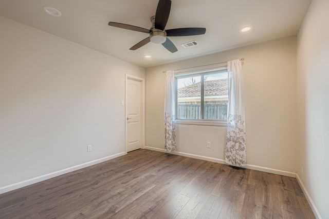 7713 Salzburg Drive, Rowlett, TX 75089