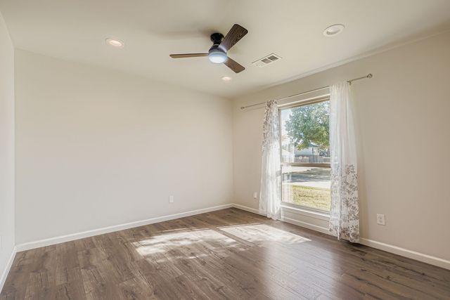 7713 Salzburg Drive, Rowlett, TX 75089