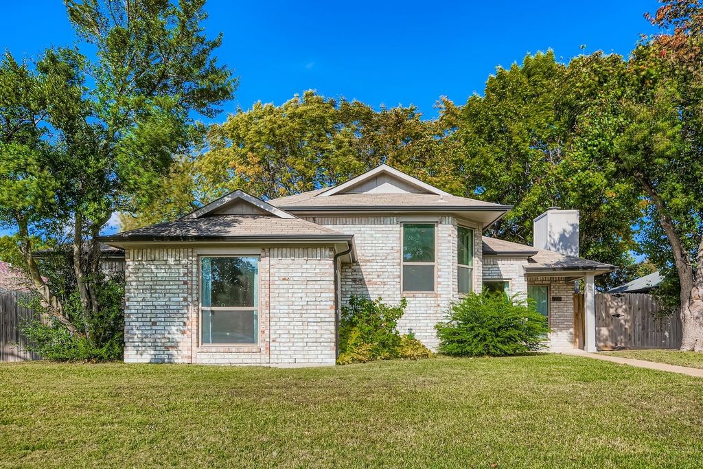 7713 Salzburg Drive, Rowlett, TX 75089