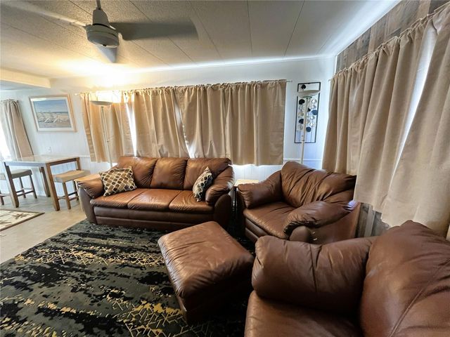 2113 ILLINOIS AVENUE, Bradenton, FL 34207