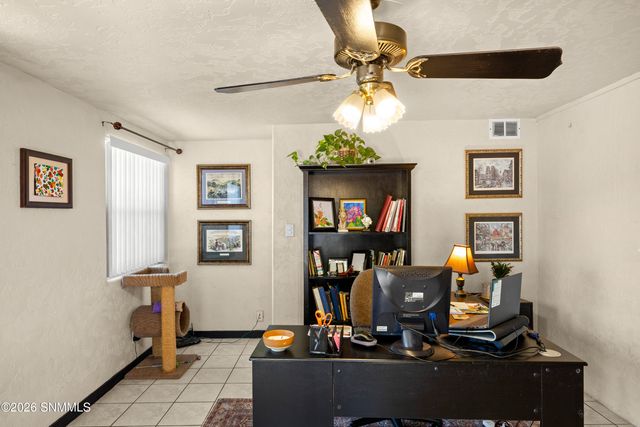 2309 Montana Avenue, Las Cruces, NM 88001