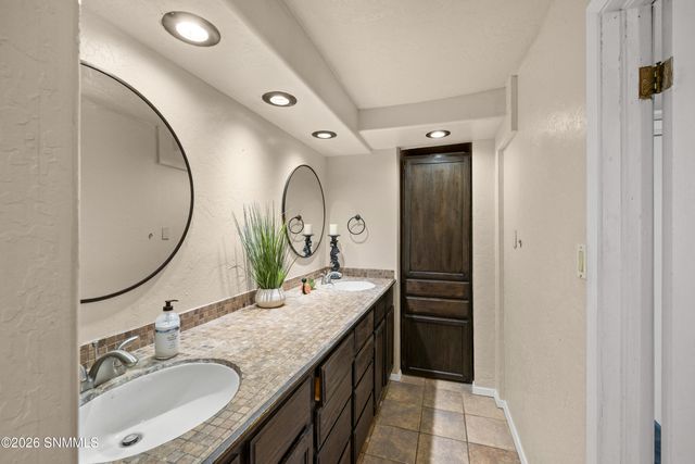 2309 Montana Avenue, Las Cruces, NM 88001