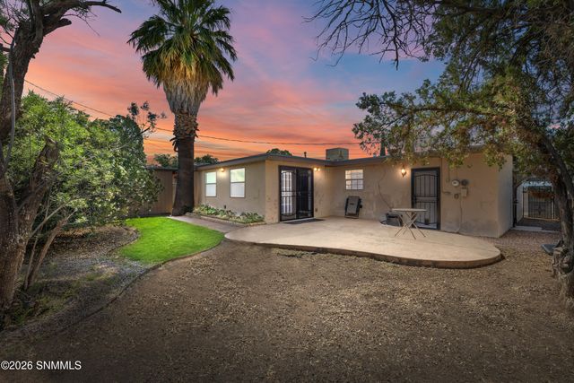 2309 Montana Avenue, Las Cruces, NM 88001