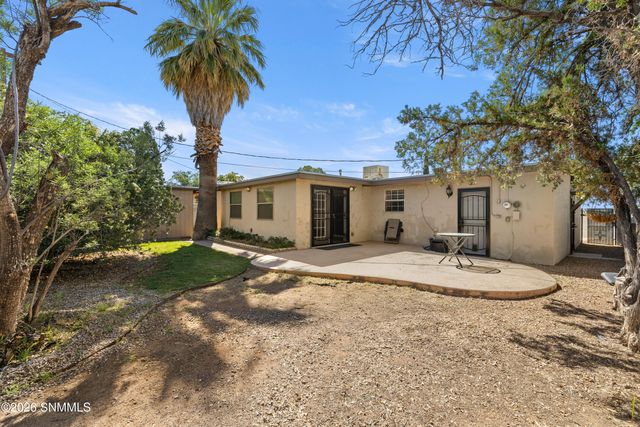 2309 Montana Avenue, Las Cruces, NM 88001