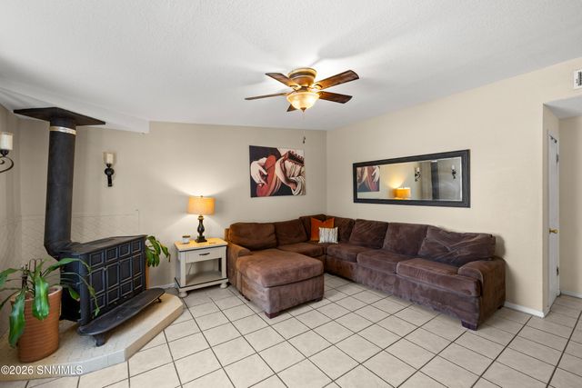 2309 Montana Avenue, Las Cruces, NM 88001