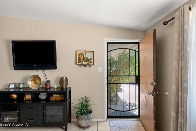 2309 Montana Avenue, Las Cruces, NM 88001
