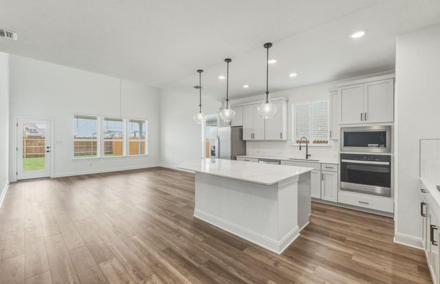 120 Ventura DR, Liberty Hill, TX 78642