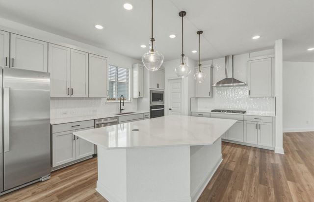 120 Ventura DR, Liberty Hill, TX 78642